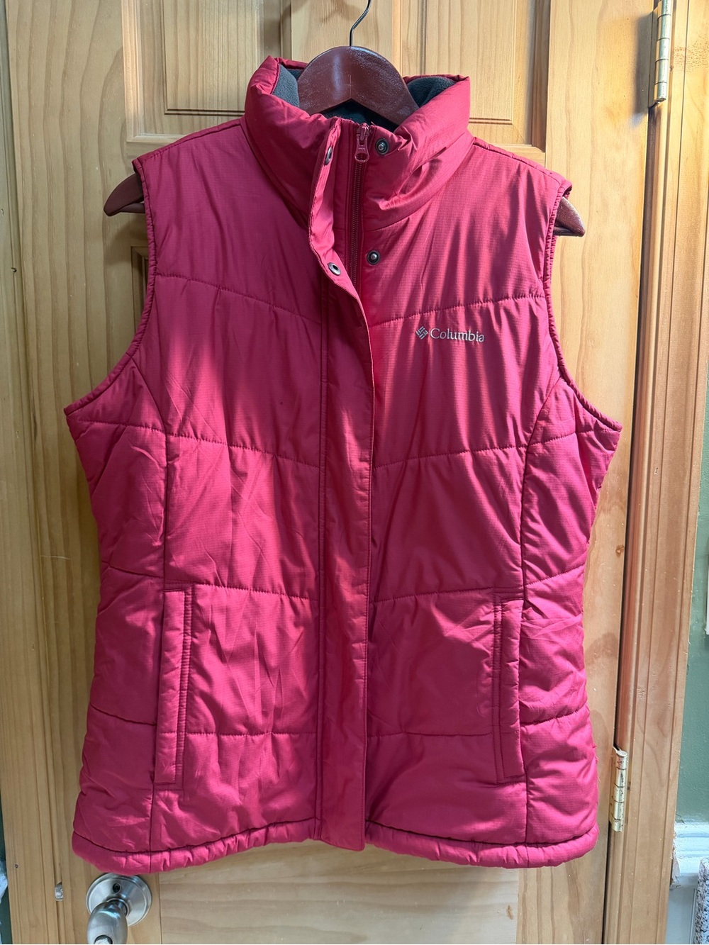 Columbia Women's Pink Quilted Insulated Vest